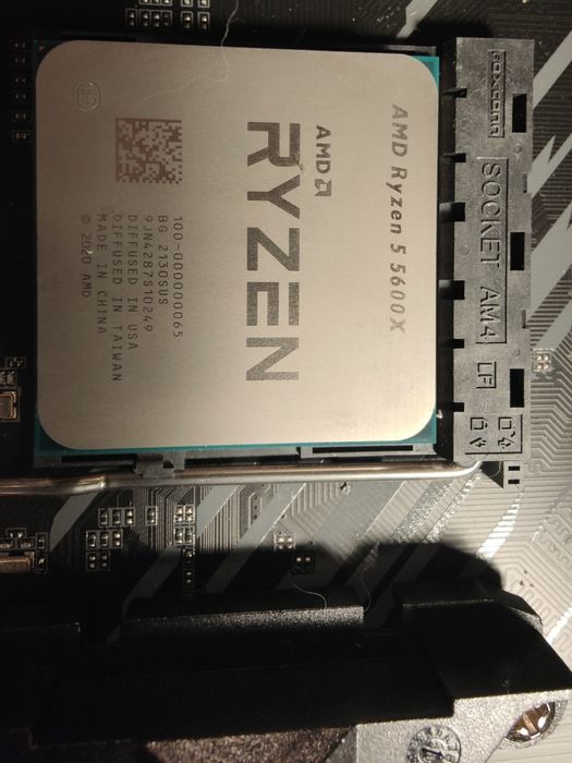 Processador Ryzen 5 5600X + 1 6 GB ram + motherboard Aorus