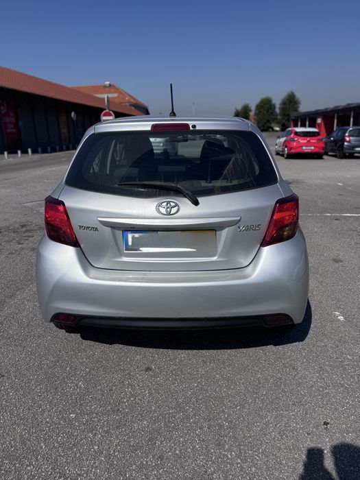Vendo - Toyota Yaris