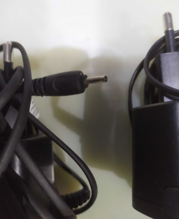 Carregador Nokia ponta fina