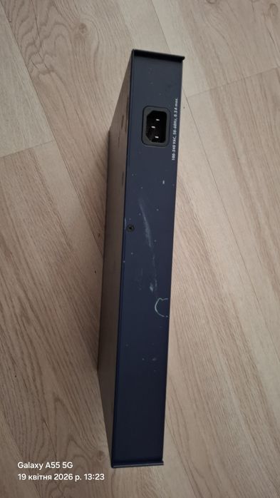 Коммутатор  switch netgear jfs516