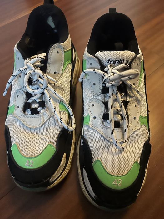 Ténis 42 triple S Balenciaga