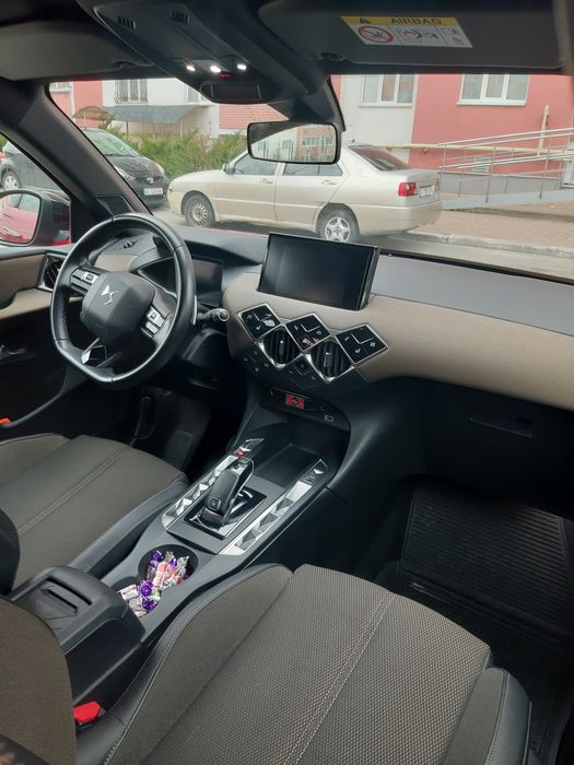 Продам супер экономный женский кроссовер Ситроен DS 3