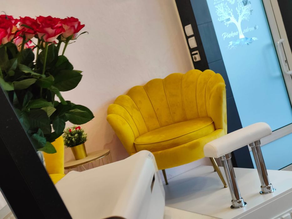 Odstąpie  działający salon