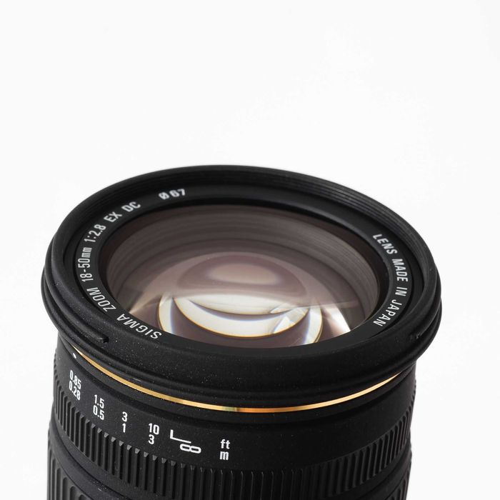 Об’єктив Sigma AF 18–50mm f/2.8 EX DC для Nikon