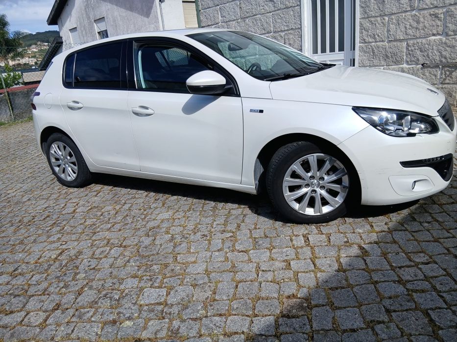 Peugeot 308 poucos km