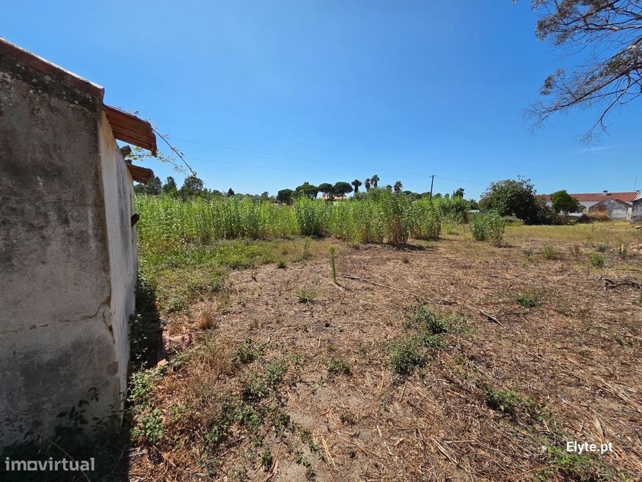 Moradia com terreno Urbano na Branca