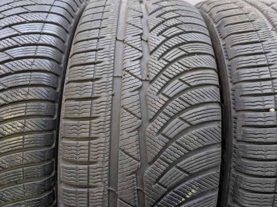 Комплект зимових шин Pilot Alpin 4 255/40R19 275/40R19