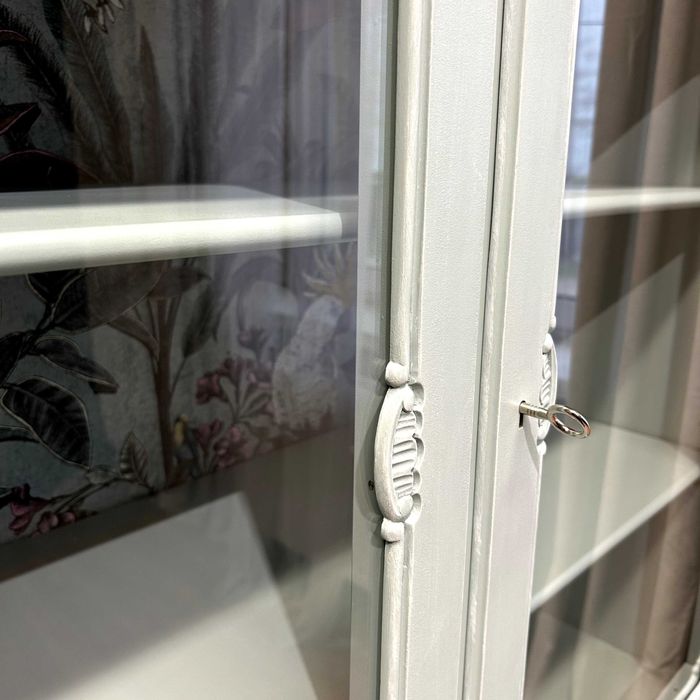 071225 Witryna Ludwikowska w kolorze niebieskozielonym po metamorfozie