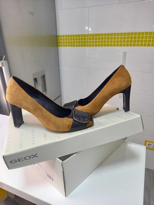 Sapatos Geox Nº38.5