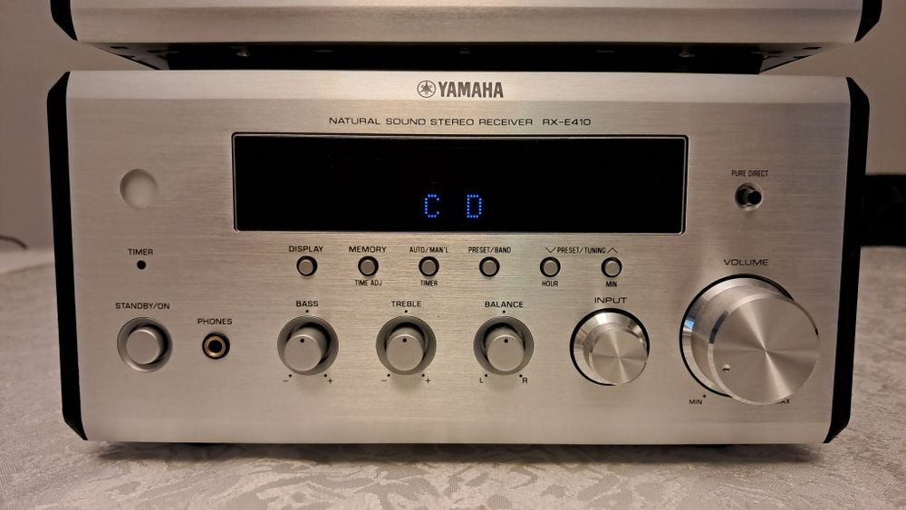 Yamaha RX-E410 Amplifier and CDX-E410 CD Player64170793419650122