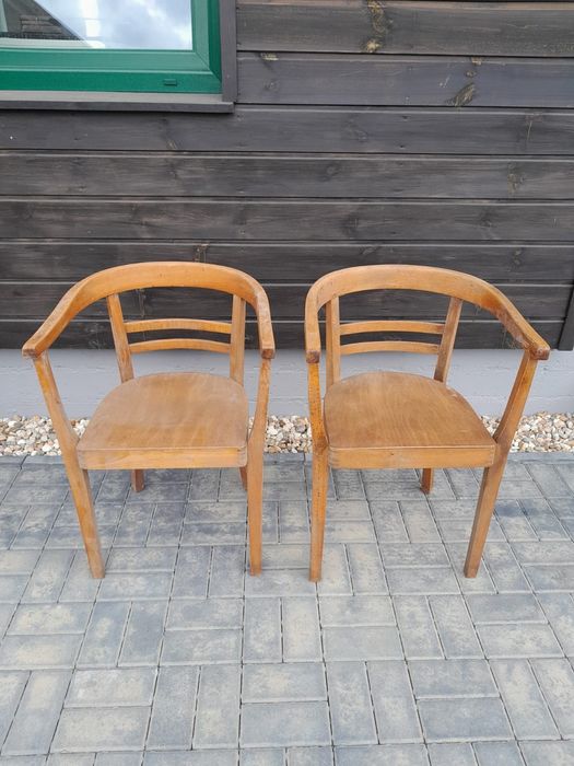 Krzesła drewniane