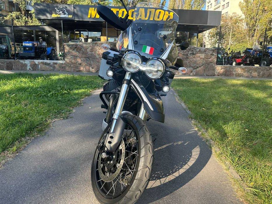 Мотоцикл Moto Guzzi V85TT 2023 рік 4500 км