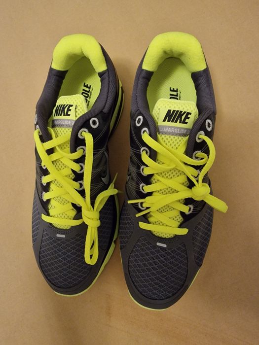 Ténis Nike novos