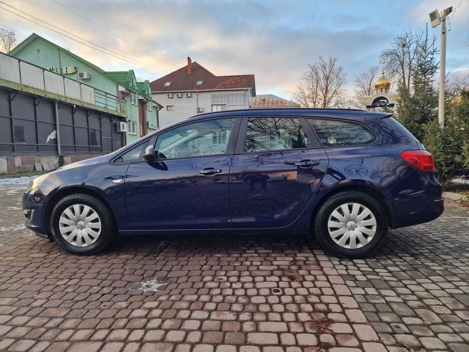 Opel Astra J 2013 1.7