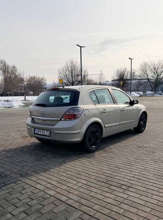 Opel Astra H COSMO 1.6 115 KM (2009) – Benzyna + LPG