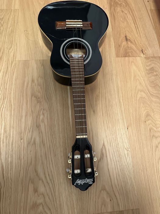 Gitara ukulele Sky Way premium edition