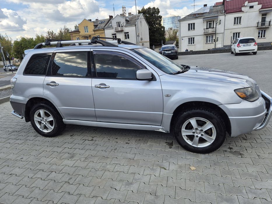 mitsubishi outlander 1 2004 2.0 Г/Б