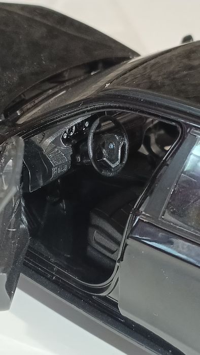 Модель BMW X5 1:24