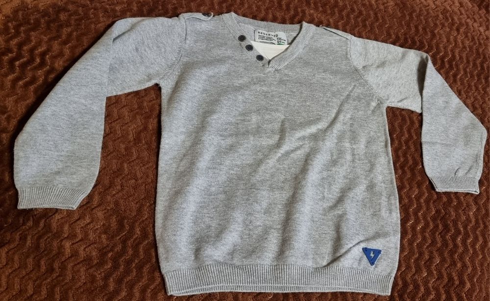 Sweterek Reserved 116