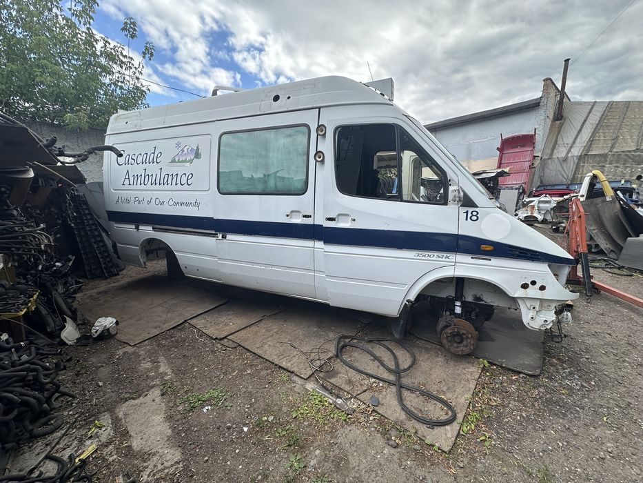 Кузов спрінтер 904 середня база спарка