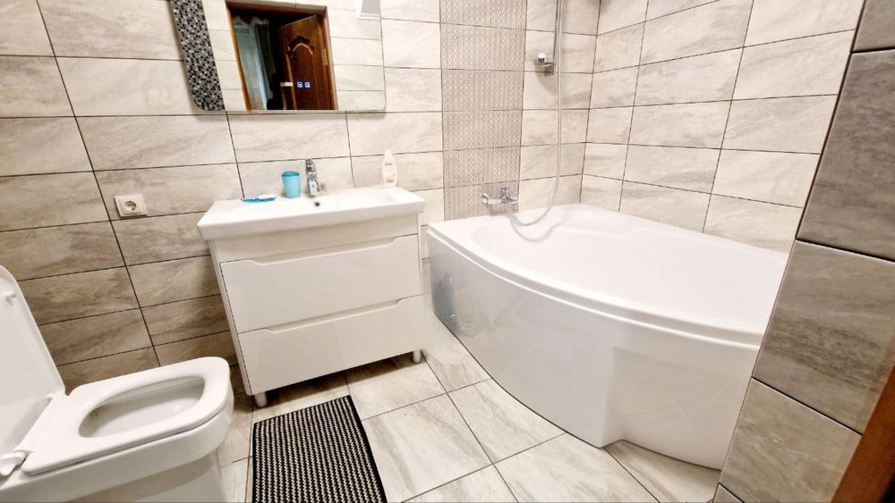 Продається будинок в центрі м. Дрогобич