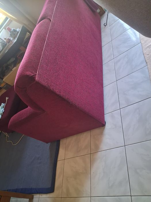 Sofá 3 lugares bordô