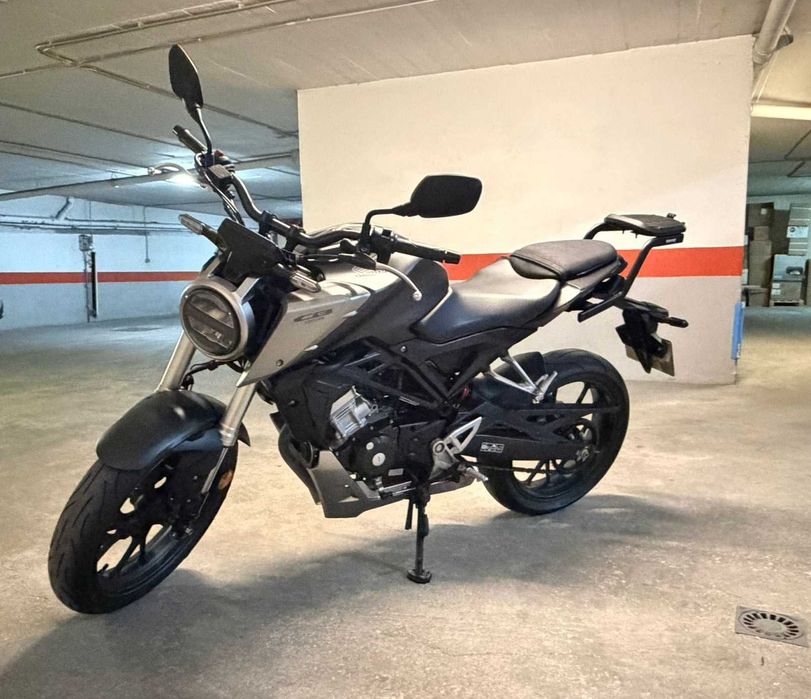 Honda CB125R | Neo Sports Café + Top Case