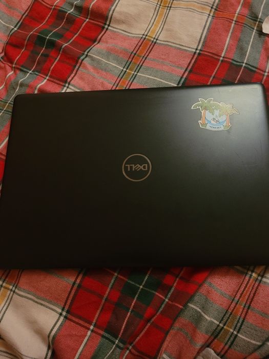 Ноутбук Dell Inspiron 5570