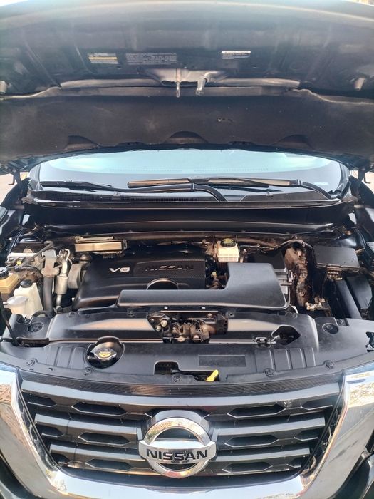 Продам Nissan Pathfinder