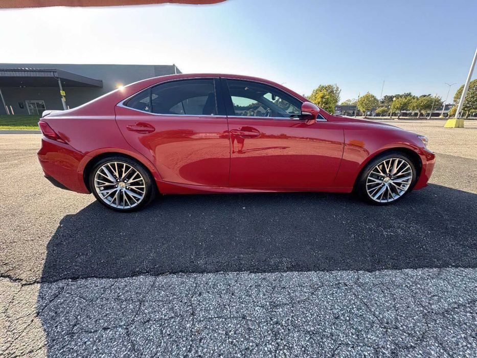 Lexus IS 300      2016