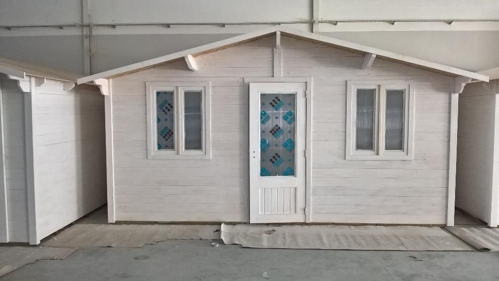 Abrigos de jardim e casas  em Madeira