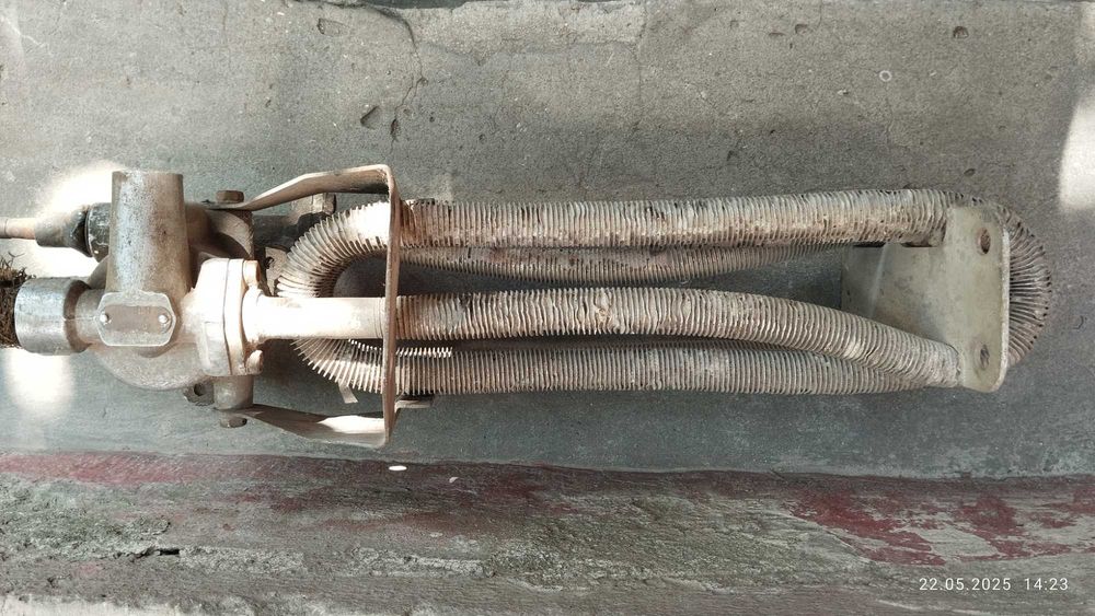 Влагомаслоотделитель пневмостстемы грузовика