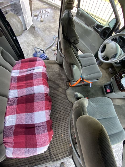 Chrysler town-country