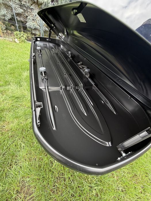 Box dachowy thule pacyfic 700