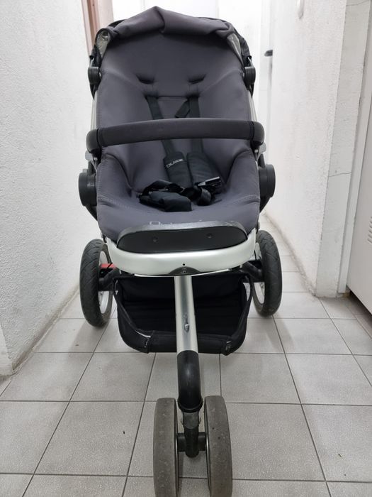 Carrinho de bebé Quinny (com oferta)