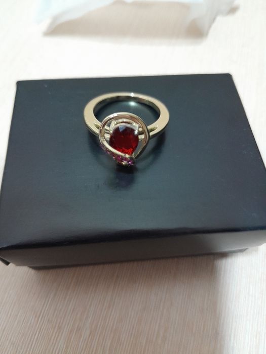 Кольца Эйвон винтажные.