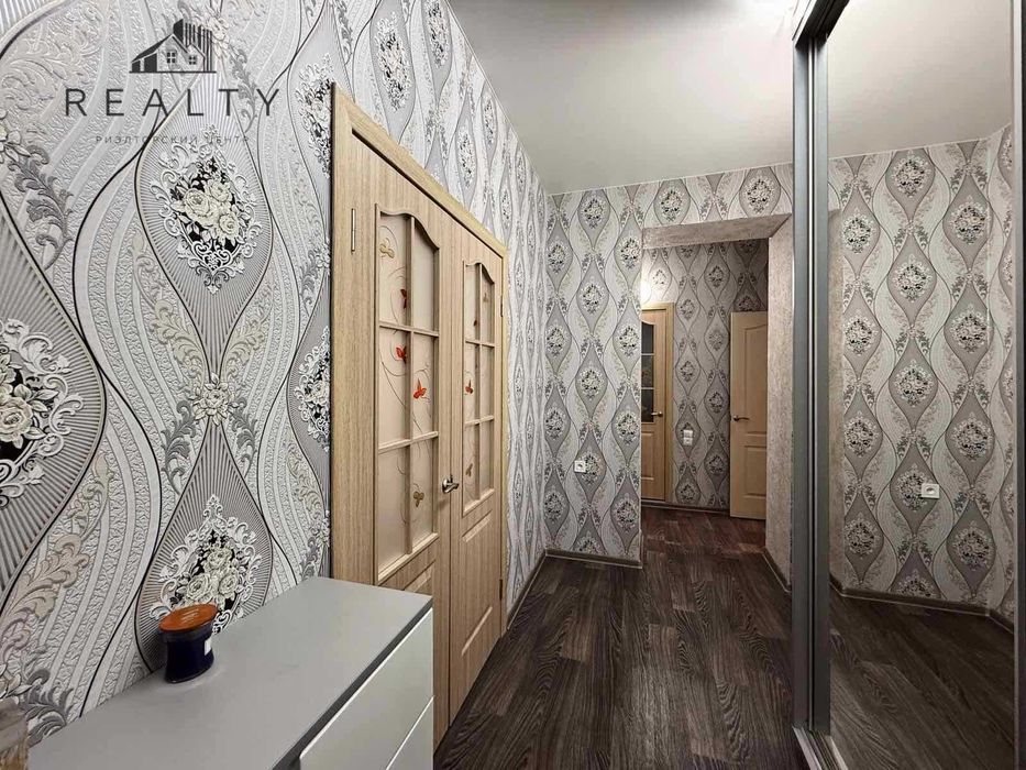 Двокімнатна квартира з ремонтом (р-н стадіону Славутич) 213-255-468