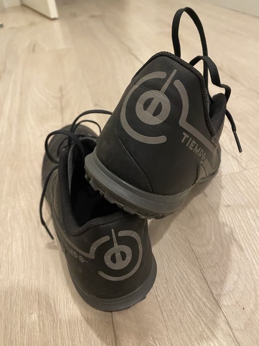 Chuteiras Nike Tiempo 44
