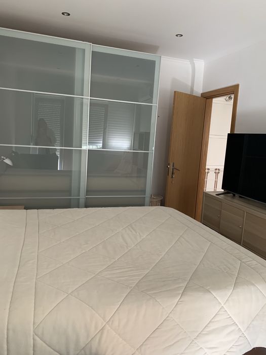 Quarto ( central ) em Algés