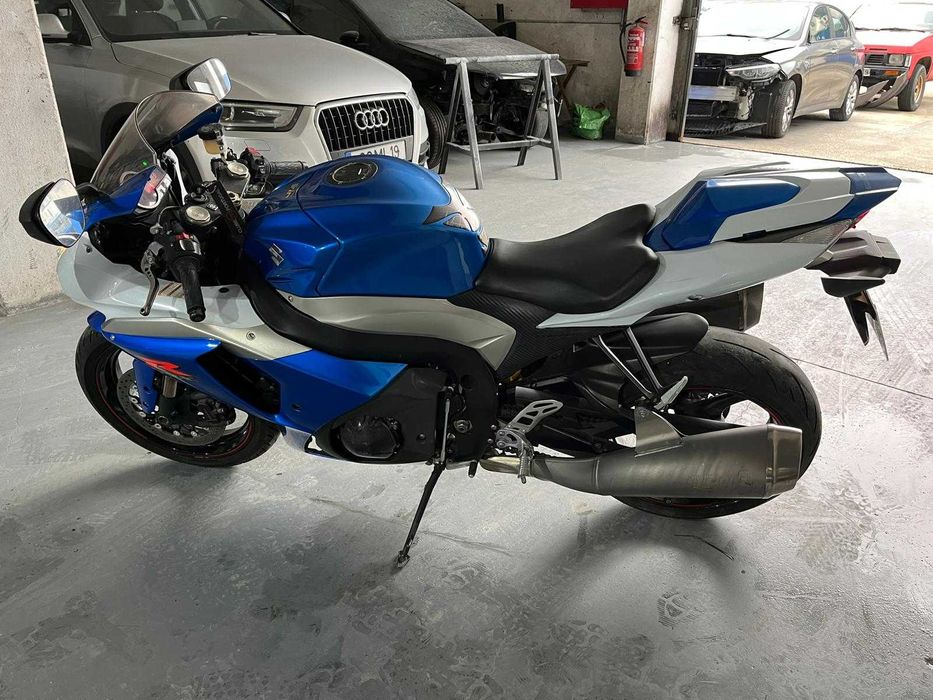 SUZUKI GSX R 1000 K9