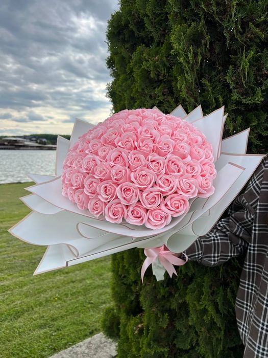 Букети Вау з мильних троянд - оригінальний подарунок коханій жінці
