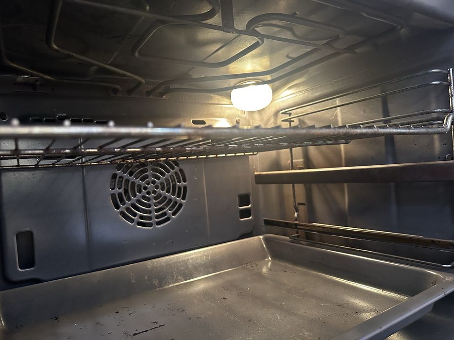 Forno Siemens embutido — modelo HB74AS551E/45