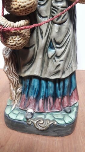 Bibelot decorativo em cerâmica