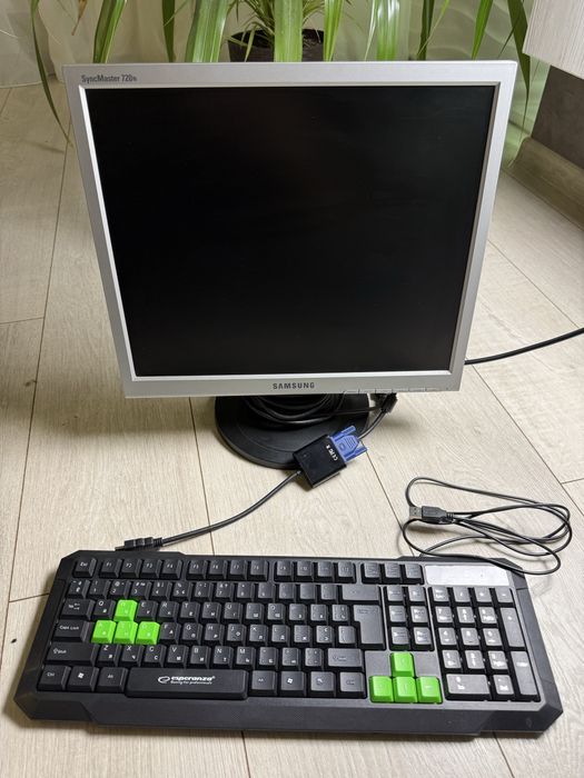 Монітор Samsung 17’ syncmaster 720N