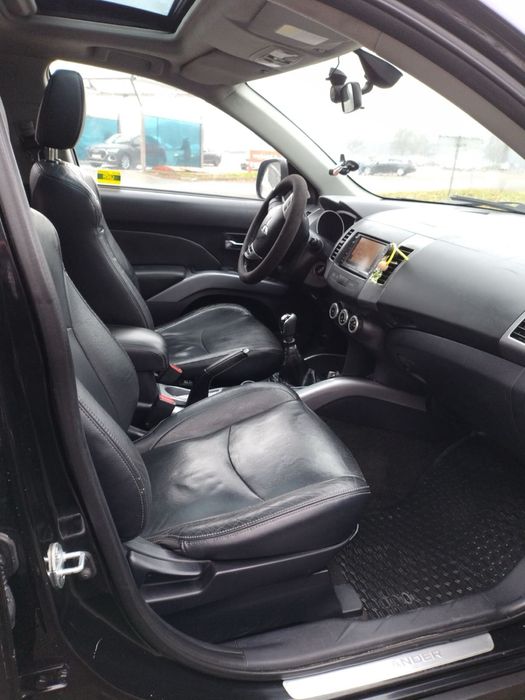 Mitsubishi Outlander XL 4X4 дизель авто для ЗСУ