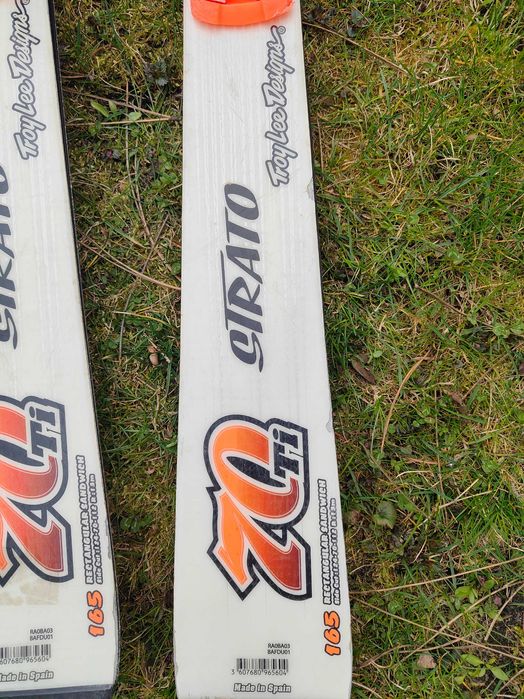 Narty zjazdowe używane