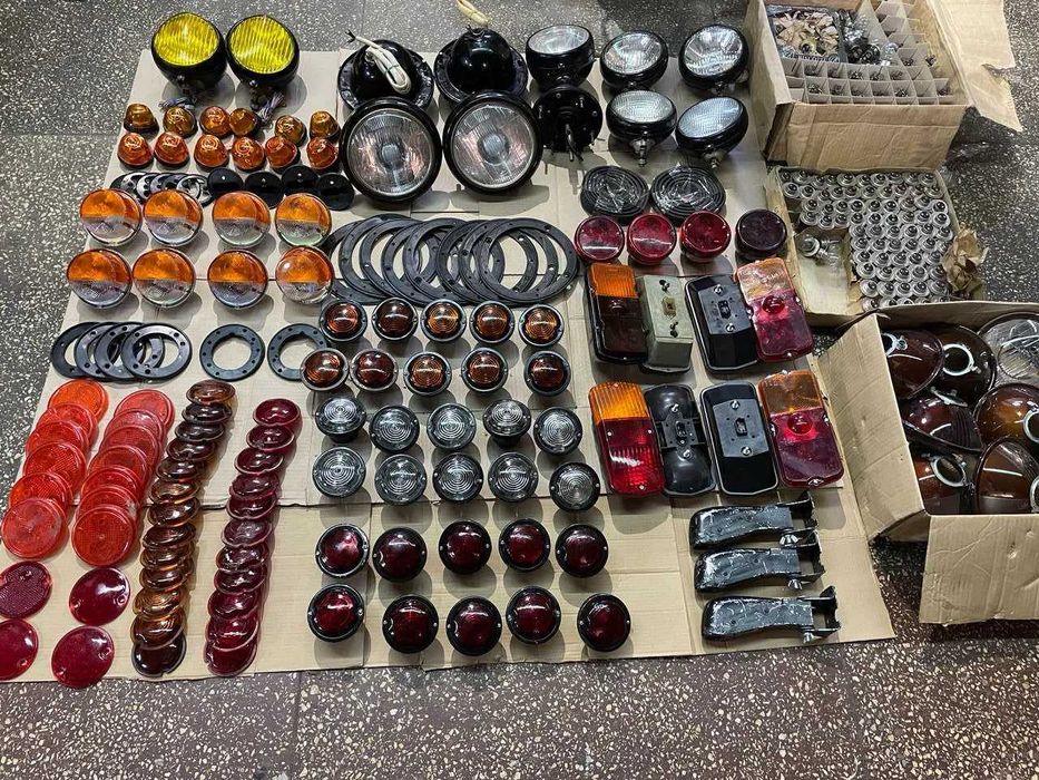 Фари, стопи, габаріти УАЗ 469, УАЗ 452, Газ 53, Газ 3307, Газ 69, Зил