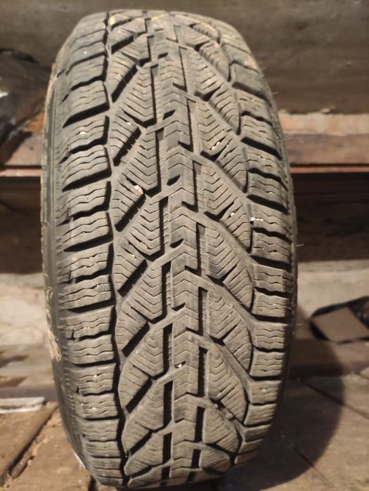 215/55/17 Taurus зима
