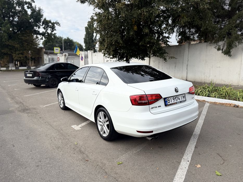 Продам Volkswagen Jetta 2015 SEL