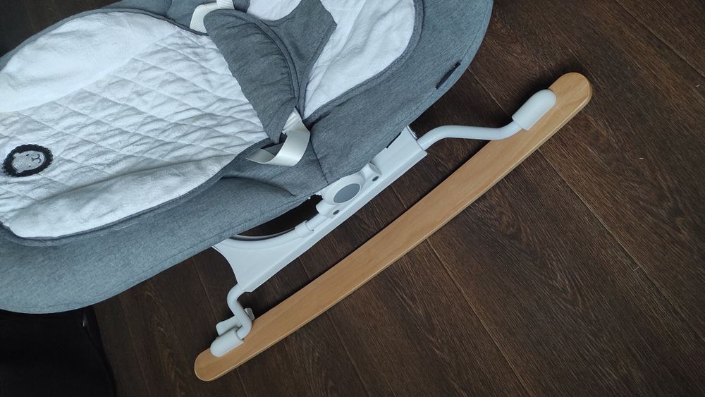 Шезлонг качалка Lionelo Rosa Grey/White